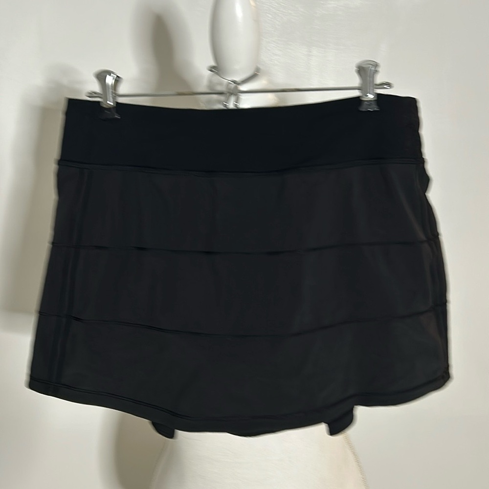 LULULEMON SKORT BLK SZ 8 TALL